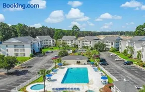 Cozy 2BR condo at River Oaks - Image 1