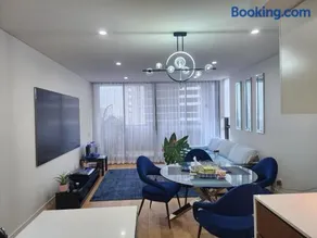 CBD Parramatta shared apartment, swimming pool and gym,internet - Image 1