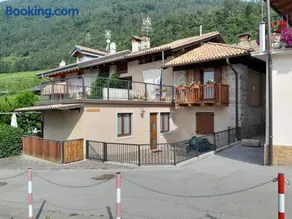 Casa Vacanze Garda e Dolomiti crocevia tra laghi e montagne - Image 1