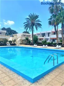 Appartement avec internet haut débit, jardin et terrasse | Vue jardin - Image 4