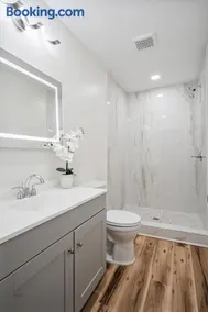 Cashmere Private Studio Cozy Chic Escape - Image 2
