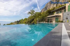VILLA 2M - Image 1