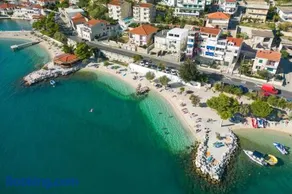 Apartments by the sea Dugi Rat, Omis - 15516 - Image 4
