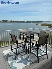 Bethany Bay Condo with Shared Pool High Speed WiFi Bay View & Central AC - Image 2