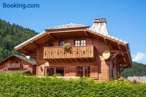 Simply Morzine - Chalet Carving - Image 4