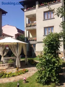 Guest House Detelina - Image 1