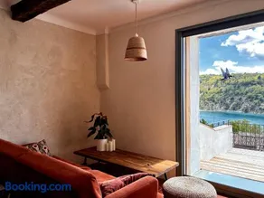 Vue Lac avec Terrasse Privée - "Lani" - Ola Verdon - Image 3