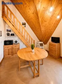 Logement 6 pers au cœur des montagnes pyrénéennes linge de maison et papier toilette non fournis - Image 4