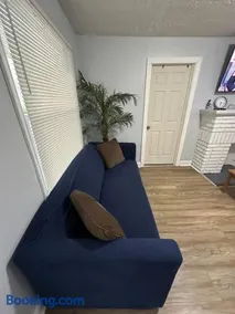 cozy home away from home - Image 2