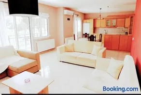Ourania luxury apartment - Image 1