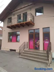 Cazare REGIM HÔTELIER ZĂRNEŞTI - Image 2