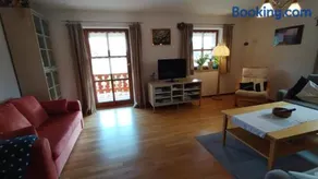 Spettacolare appartamento con giardino, griglia e terrazza - Image 2