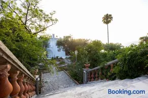 Messinian Seaside Villa - Image 1