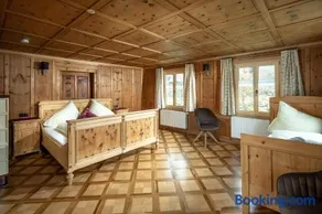 Christians Muntafuner Hus - Image 3
