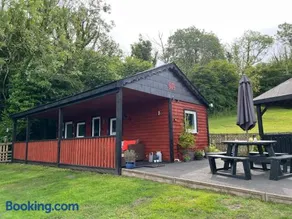 Kabin in the woods with Hot Tub - Image 1