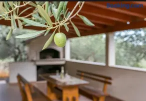 HOLIDAY HOUSE Ose - Image 1