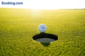 15th Fairway Retreat - Image 3