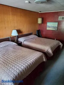 Scott Shady Court Motel - Image 5