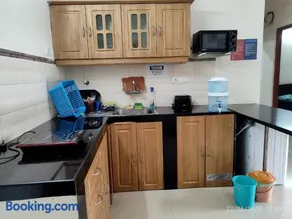 Seacoast Retreat- Lovely 2 BHK apartment with pool - Image 1