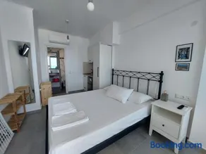 Kedros -Small Seaside Studio -Ground Floor - Image 2