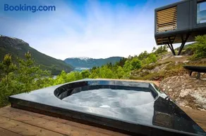 Sogndal Fjordpanorama - The view - Image 3