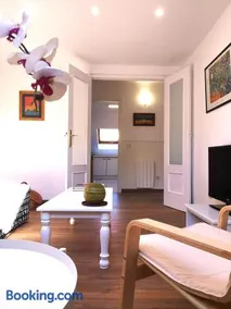 Apartamento en Centro Historico de San Lorenzo de El Escorial - Image 3