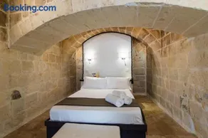 Heritage Apartment - Image 2