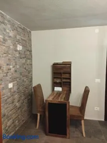Mons - Image 3
