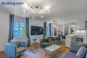 Soft Glam 1-bedroom appt - Lake & Mountain View - Image 1
