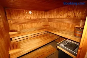 Chic Apartment with Access to Shared Pool and Spa - Image 4