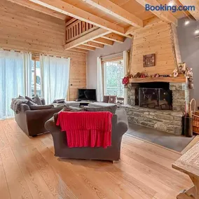 Maison Style Chalet 4 étoiles avec Jacuzzi- La Sérénité de Sailhan - Image 3