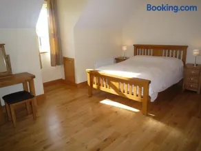 Derryleigh House Boherbue by Trident Holiday Homes - Image 5