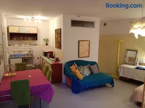 Boho-Style-Apartment - Image 5
