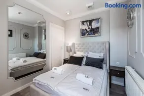ICON APARTMENTS - Image 2