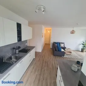 bookandstay24 Hanau Ferienwohnung mit Küche, Balkon und Parkplatz - Image 3