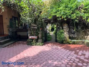 Khrisna Hs and Cottages - Image 2