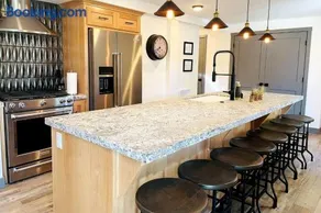 Empire Suite - Image 1
