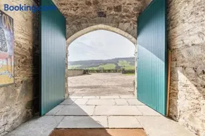 Menzies Steading - Image 2