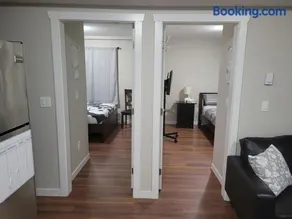 Private 2 bedroom suite close to everything! - Image 2