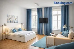 APSTAY City Residence Apartments ǀ Parking option & Self Check-in - Image 2