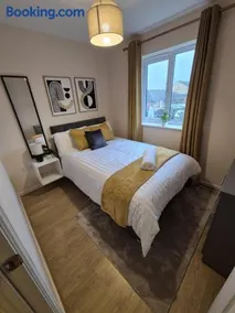 Contractor home, Stunning 3 Bed house, Company workers WLC, Netflix - Image 5