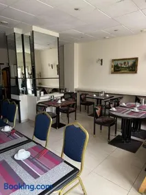Hotel mit zwei doppelzimmer - Image 2