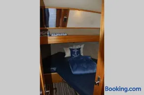 RR Yacht Club-Private beach, Hot tub, Outdoor fun - Image 5