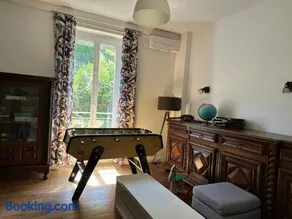 Maison spacieuse à Saint-Floret, avec piscine pour deux. - Image 1