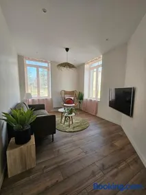 Kings View - Image 1