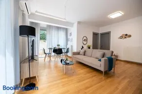 Chic 1BR Apartment in Neo Psichiko - Image 4