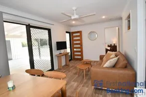 4 Manley Smith Drive WALKERS POINT - Image 2
