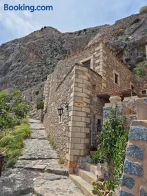 MonoLithos Inn - Image 2