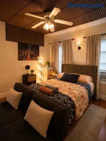 Premium Private Room Near Boston & Airport 10 Minutes Away - Image 1