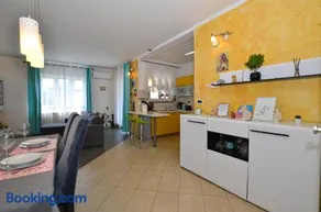 Noemi & Ana Apartment - Image 5